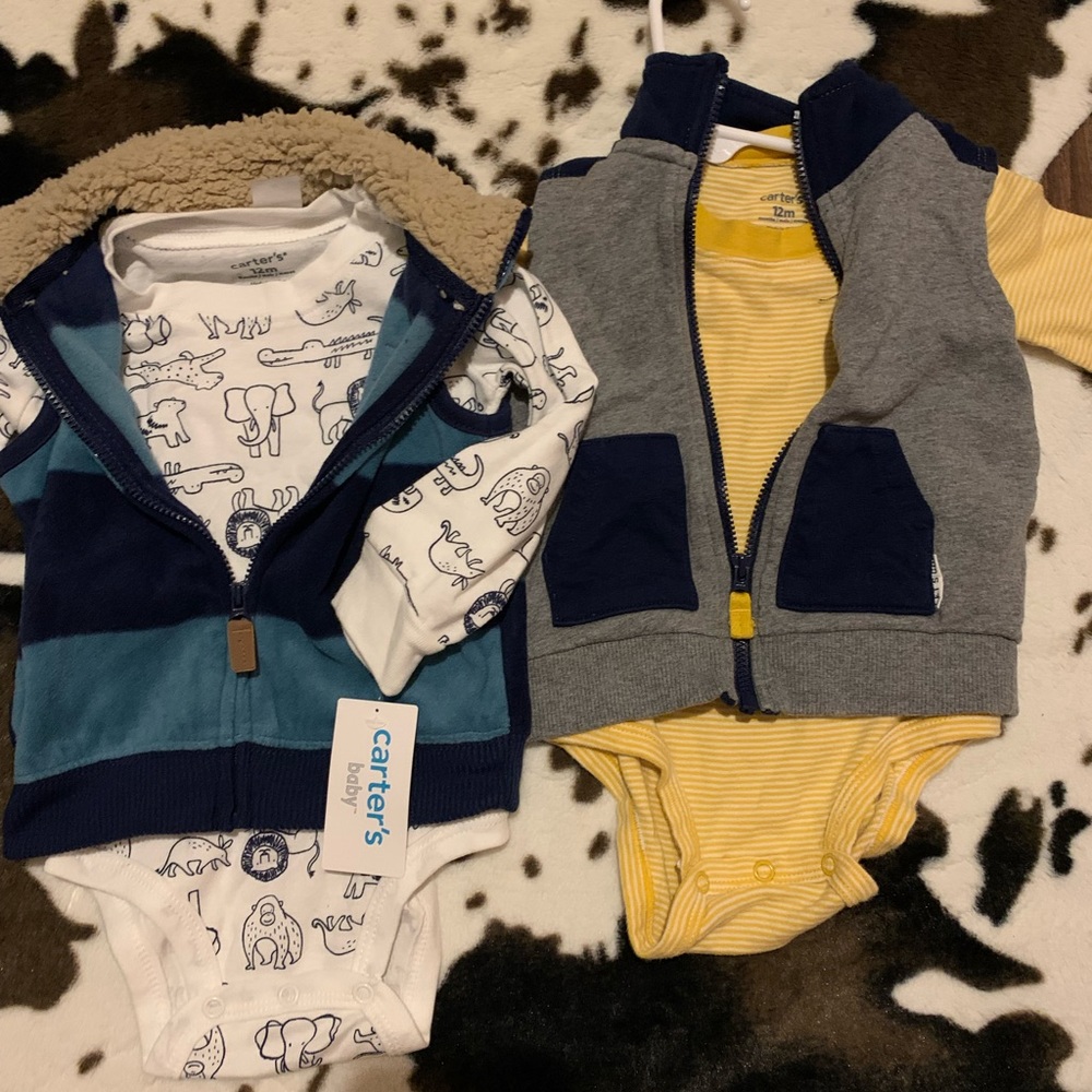 Carter’s size 12m boy onesie and vest set
